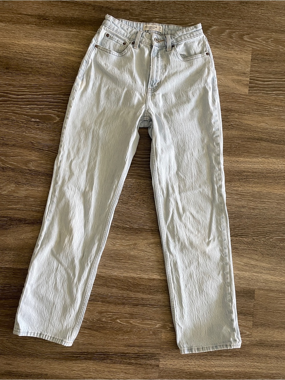 Abercrombie & Fitch Curve Love Vintage Straight High Rise Jeans